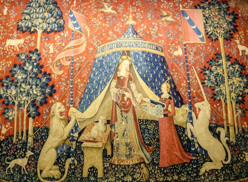 the lady and the unicorn at the cluny museum