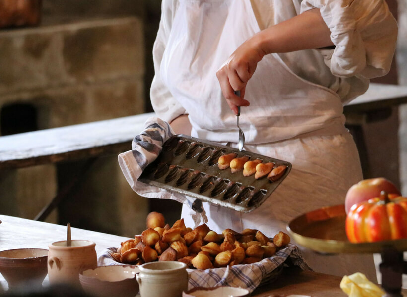 pastries of northern france: madeleines