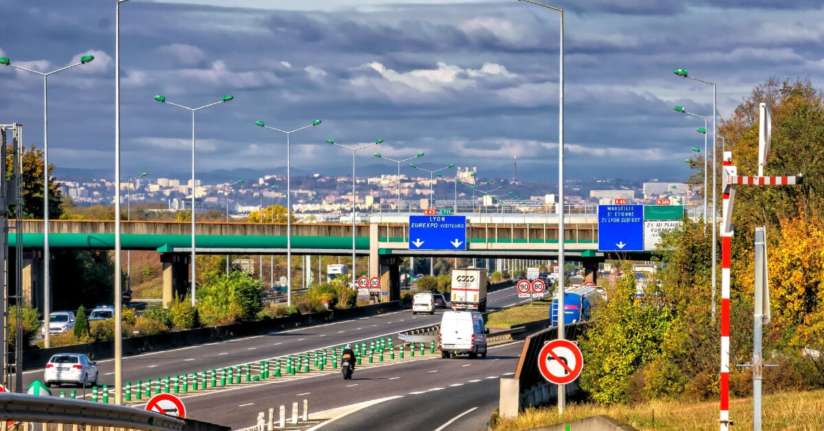 freeway entrance for the toll road that leads to Lyon