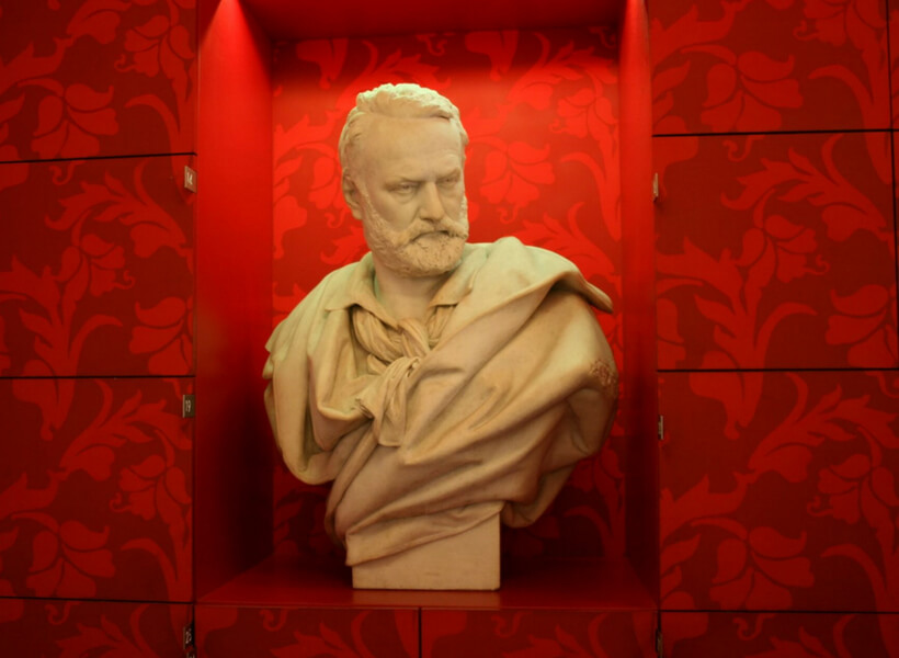 Statue of Victor Hugo: Free Museums in Paris Episode