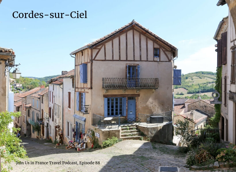 Cordes sur ciel medieval houses and steep streets