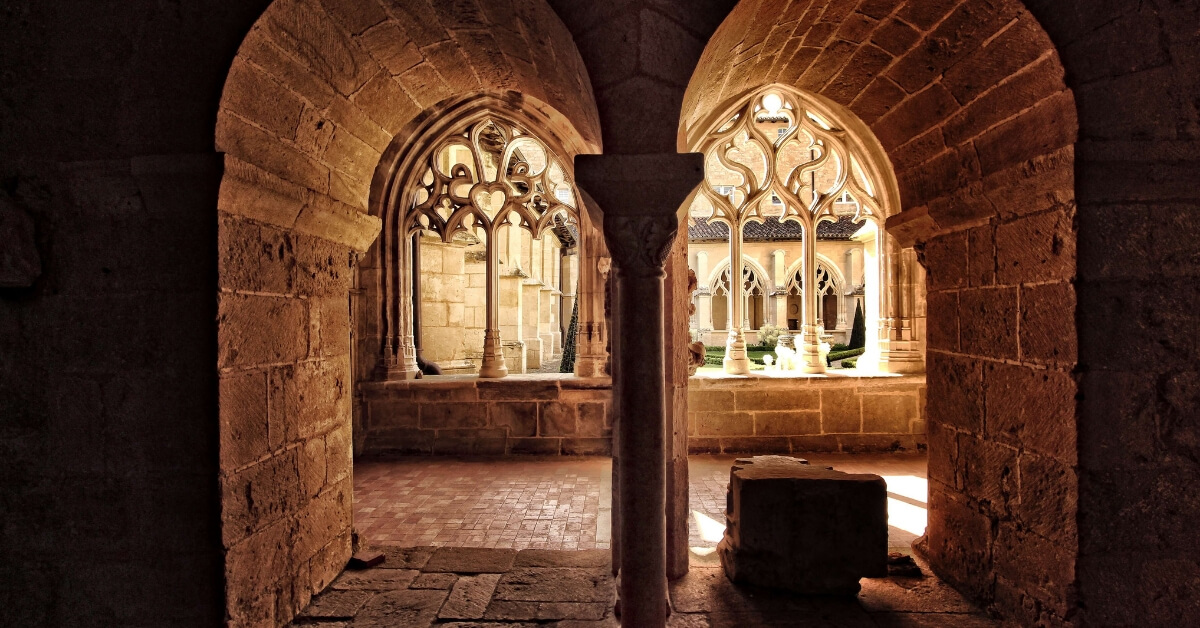 Beautiful cloister you can visit in Cadouin, Dordogne