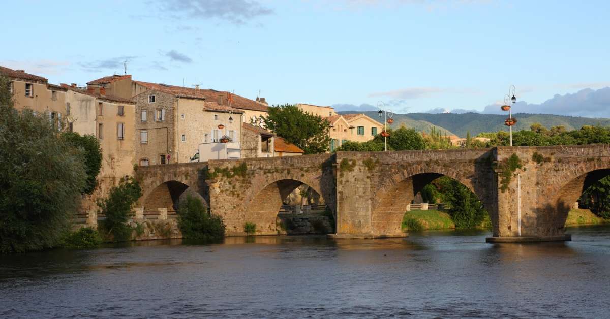 Photo of Limoux's bridge and Aude river