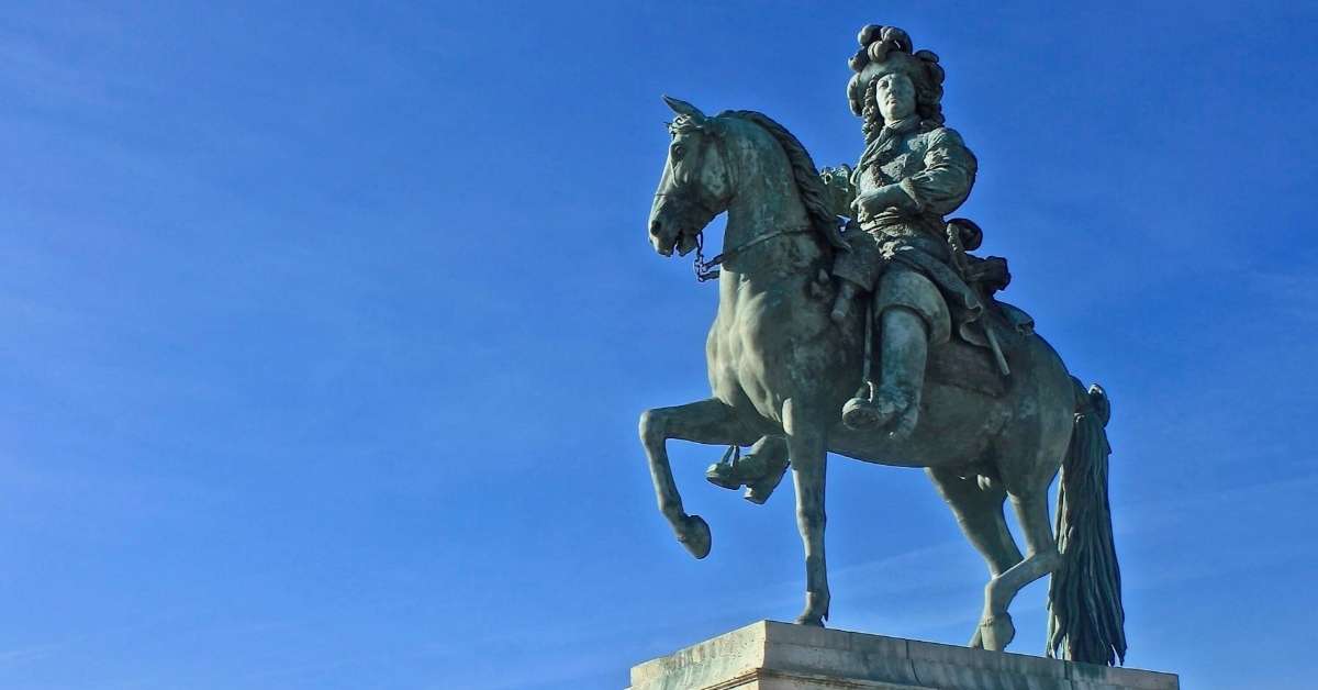 Statue of Lous XIV on a horse in Versailles: French Kings and the Catholic Church episode