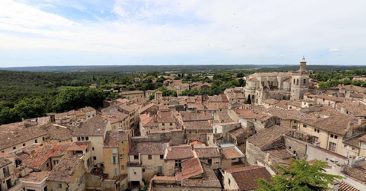 The city of Uzès: renovating houses in France episode