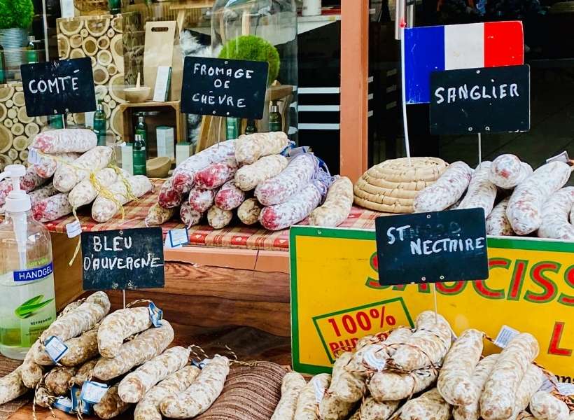 Open-air market in France: Running into snags while visiting France