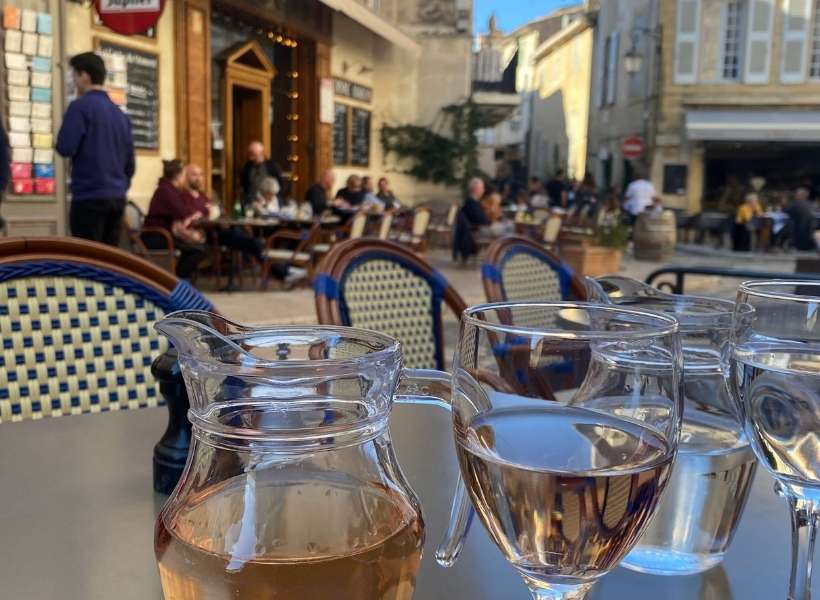Café and rosé wine: Introducing your partner to France episode