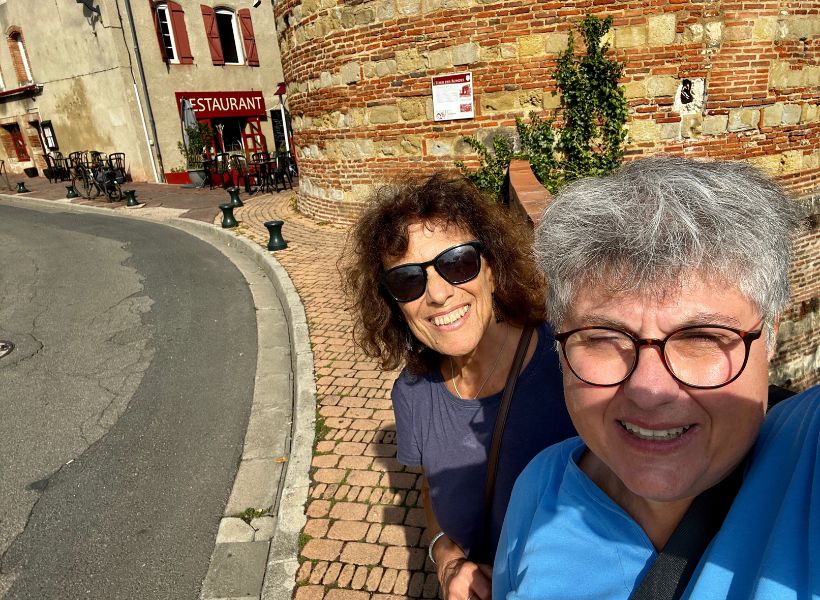 Annie and Elyse in Lavaur