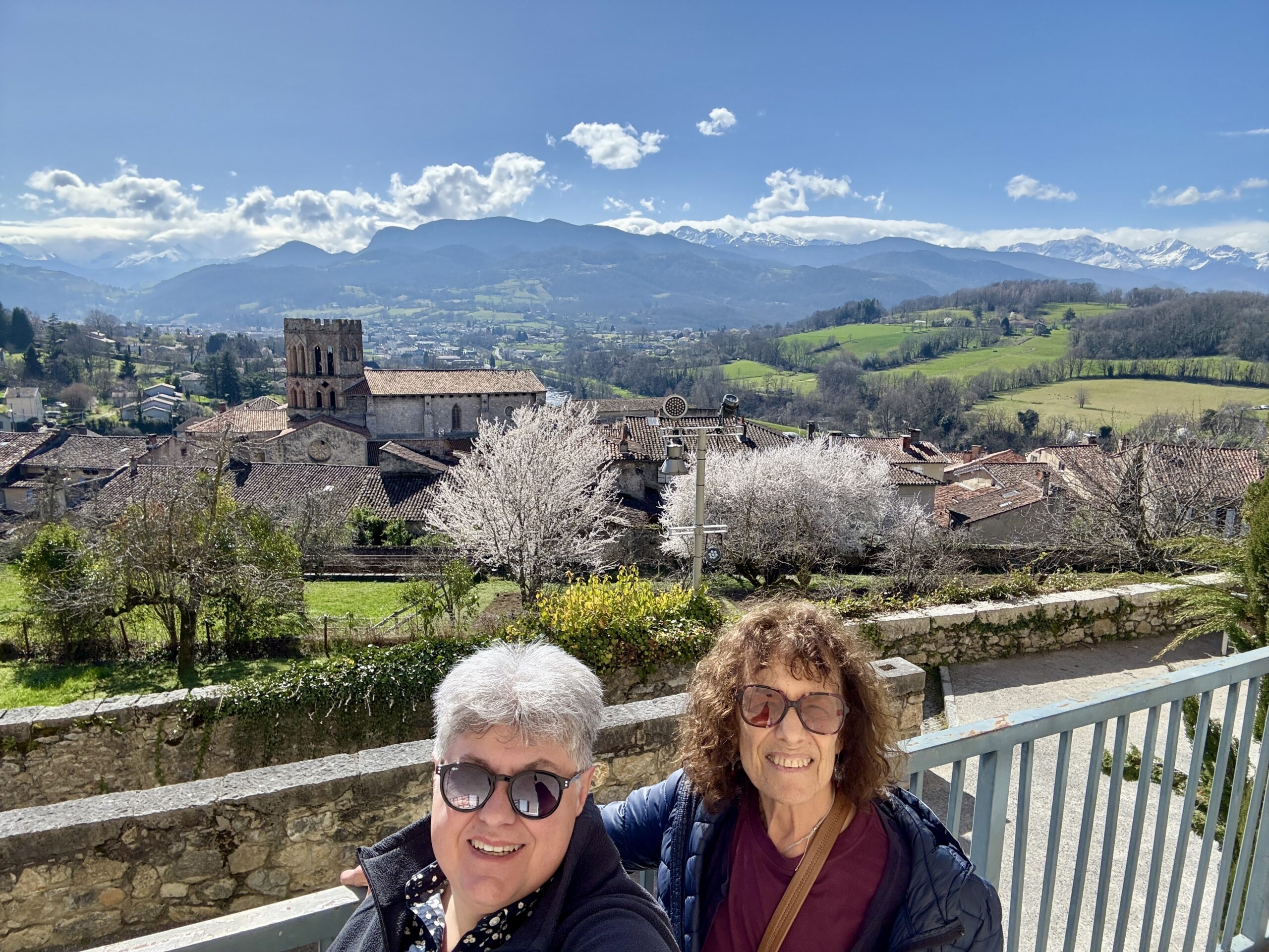 Annie and Elyse visit Saint-Lizier